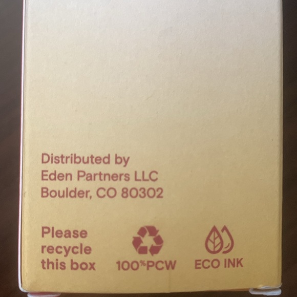 FLORIA VIBRANCE BODY OIL with Organic Botanicals - Picture 5 of 9